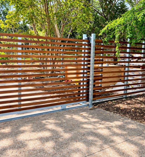 horizontal-slat-slide-gate-automatic-gates-austin-07